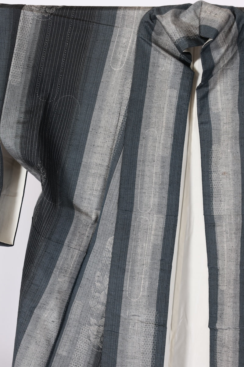 Japanese kimono used <tsumugi> Msize  silk 100% /B638