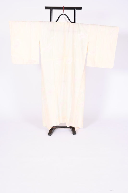 Japanese kimono’s underwear used <Nagazyuban>   silk 100% /B1302