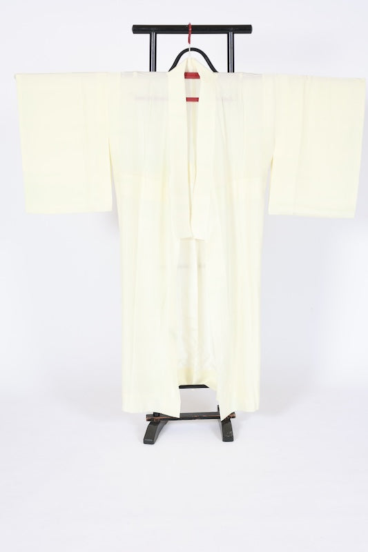 Japanese kimono’s underwear used <Nagazyuban>   silk 100% /B1299