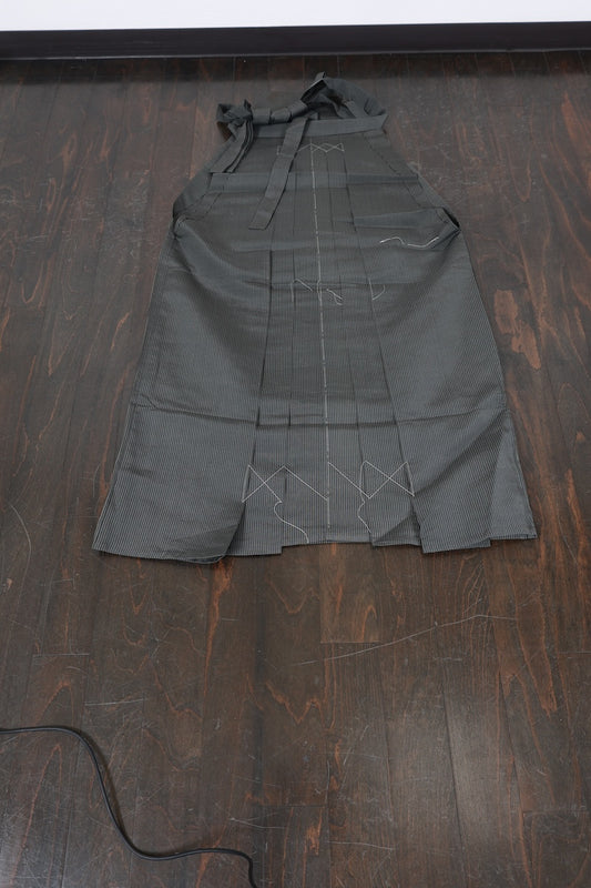 Men's Summer Hakama – Gray & Black Stripes – Andon Style – Ro Weave (AZ72)