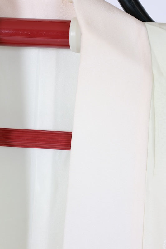Japanese kimono’s underwear used <Nagazyuban>   silk 100% /B1298