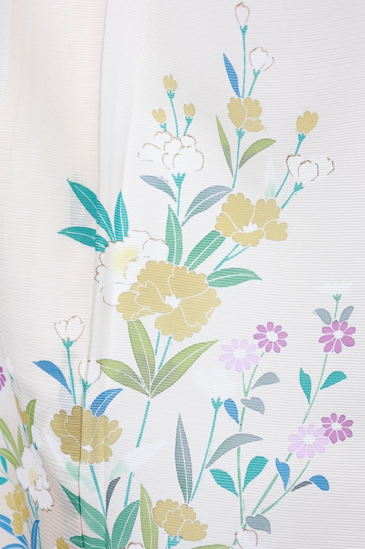 Summer formal kimono used (Houmongi), ro silk, off-white, purple, indigo, green, white, gold, floral pattern, embroidered crest of mandarin oranges in a circle, L183