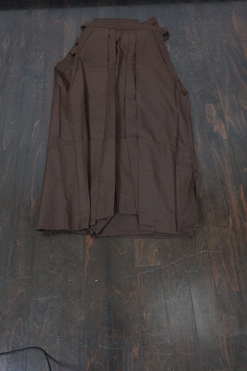 Men's Hakama – Brown – Textured Weave – Divided Style (Umanori) – AZ66