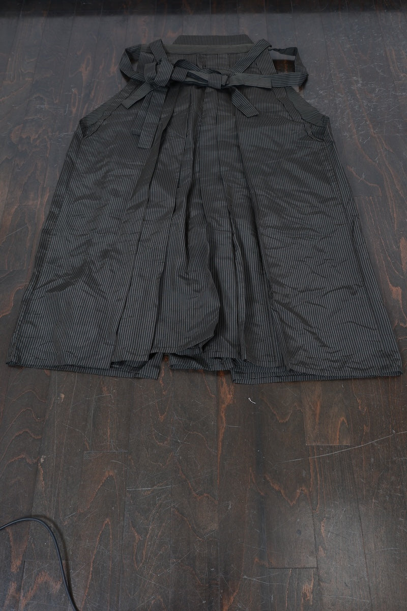 Men's Hakama – Dark Gray & Black Stripes – *Umanori* (Split-Leg) Style – AZ67