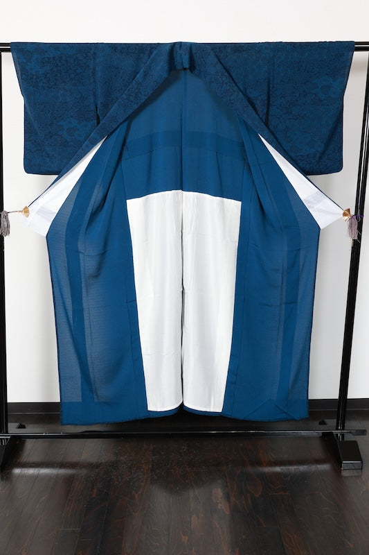 Summer Edo Komon used (small patterned kimono fabric), Ro-chirimen (crepe silk), shades of indigo, sarasa (printed pattern), L178