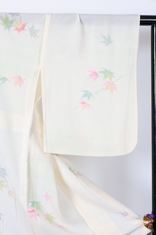 Summer Komon used (small patterned kimono fabric), Ro (high-quality silk), Beige, Blue, Gray, Green, Red, Maple leaf pattern, L184