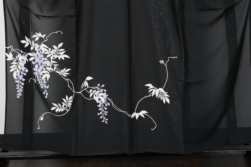 Summer Black Formal Kimono used(Ro-style) - Black, Purple, White, Gray - Wisteria - Five crests, dangling roses and wisteria with diamond-shaped flowers - Hand-painted Kyoto Yuzen dyeing - L181
