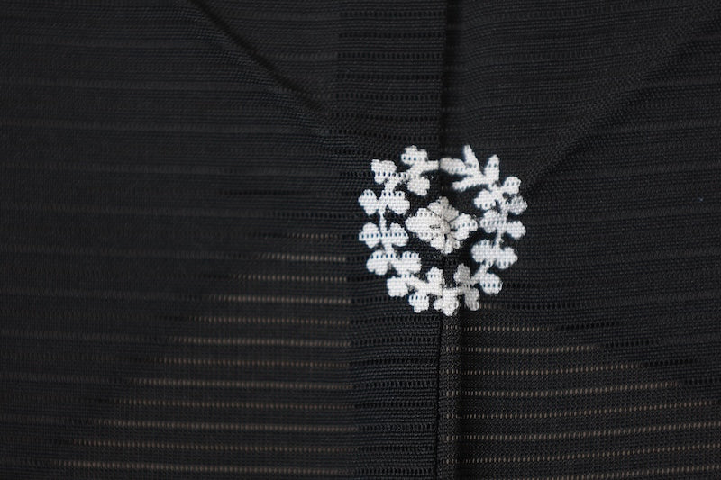 Summer Black Formal Kimono used(Ro-style) - Black, Purple, White, Gray - Wisteria - Five crests, dangling roses and wisteria with diamond-shaped flowers - Hand-painted Kyoto Yuzen dyeing - L181