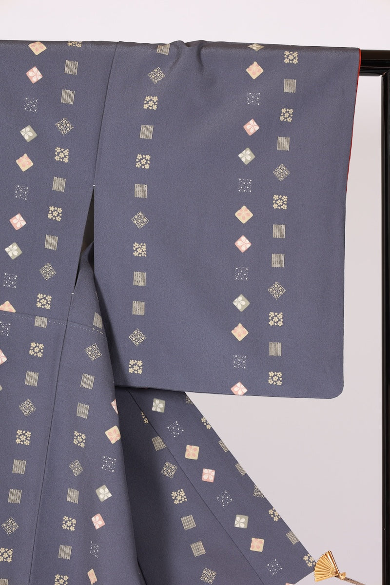 Japanese kimono used <komon> M-size  polyester /B622