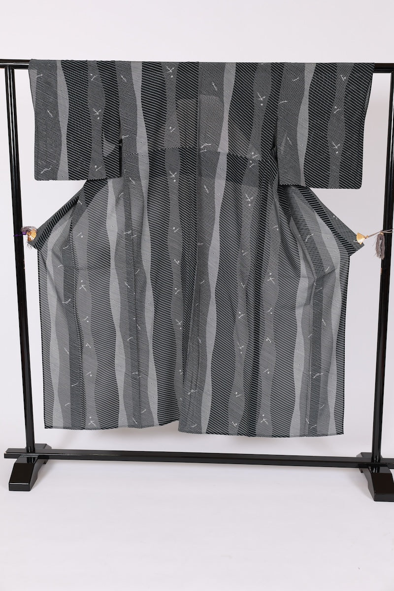 Japanese kimono used <Komon> S-size  polyester /B619