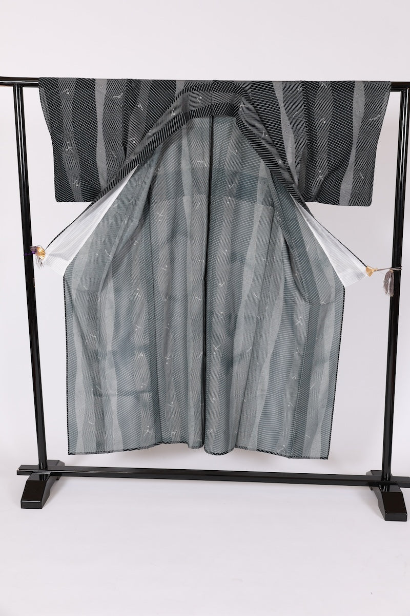 Japanese kimono used <Komon> S-size  polyester /B619