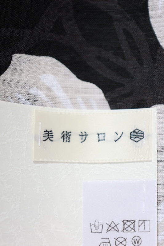 Brand new yukata (summer kimono) for art salons. Black, gold, beige, white. Shippo (seven treasures) pattern, floral design. Hand-dyed. AA8