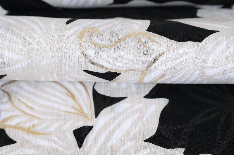 Brand new yukata (summer kimono) for art salons. Black, gold, beige, white. Shippo (seven treasures) pattern, floral design. Hand-dyed. AA8