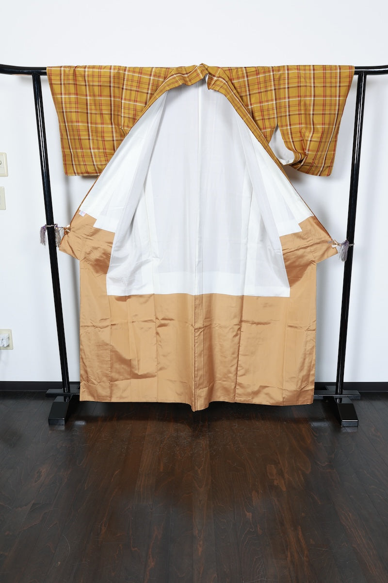 kimono Kihachizyou yellow white red pre-owned /AZ84