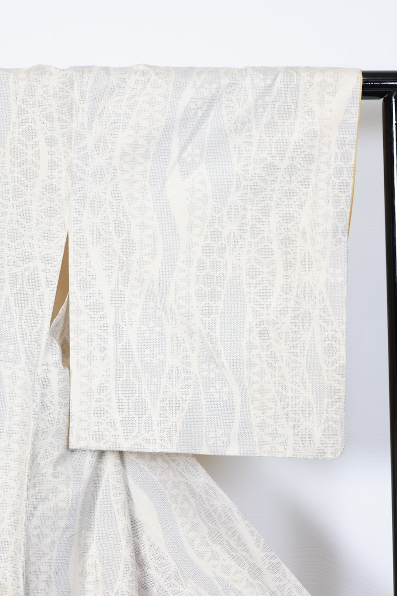 Tsumugi kimono white indigo Hand-woven pre-owned /AZ78