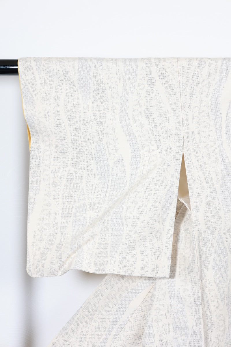 Tsumugi kimono white indigo Hand-woven pre-owned /AZ78