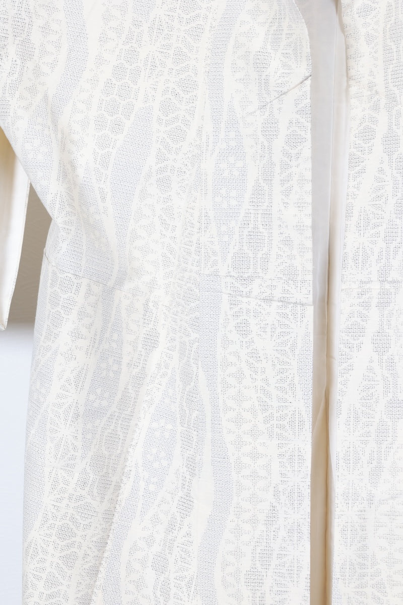 Tsumugi kimono white indigo Hand-woven pre-owned /AZ78