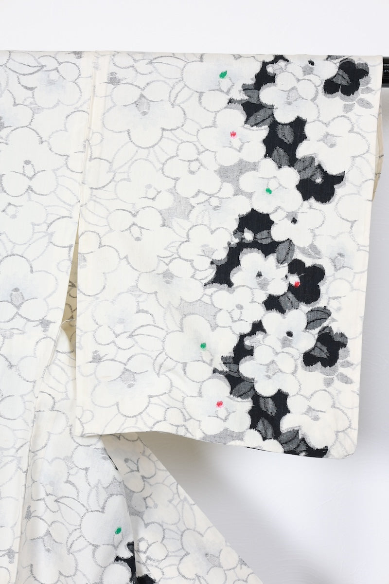 Tsumugi kimono white black Hand-woven pre-owned /AZ101