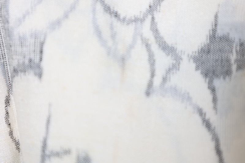 Tsumugi kimono white black Hand-woven pre-owned /AZ101