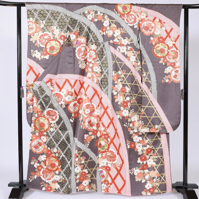 Long-sleeved kimono (Furisode)  /B42