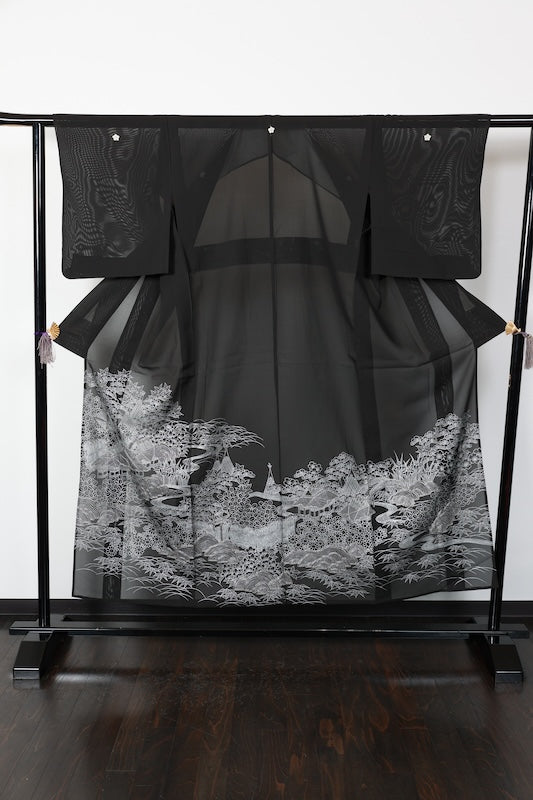 Summer black formal kimono used (Kurotomesode), black with silver accents, Chaya-tsuji pattern, embroidered, five crests of bellflowers (B1555
