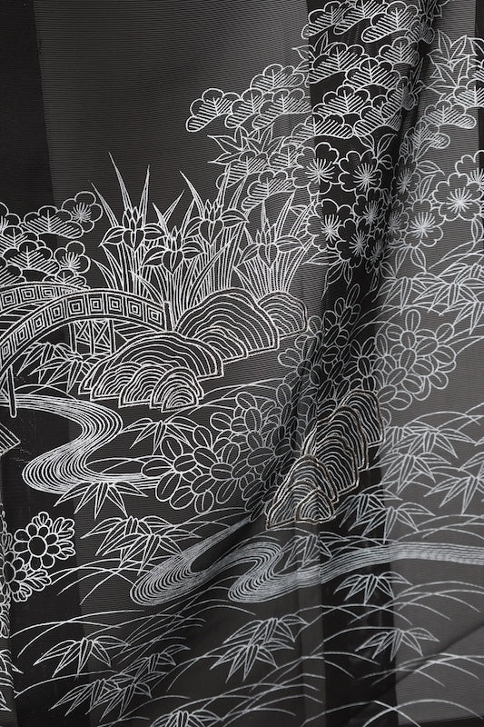 Summer black formal kimono used (Kurotomesode), black with silver accents, Chaya-tsuji pattern, embroidered, five crests of bellflowers (B1555