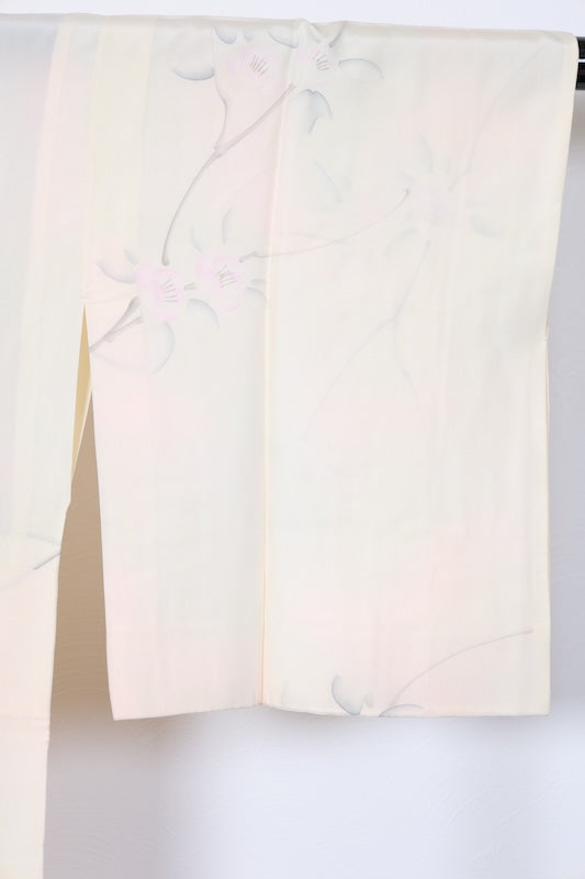 Nagajuban (long under-kimono) light pink gray flower pre-owned