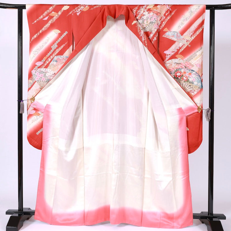 Long-sleeved kimono (Furisode)  /B52