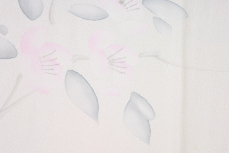 Nagajuban (long under-kimono) light pink gray flower pre-owned