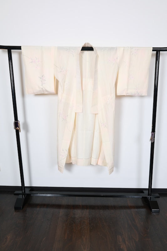 Nagajuban (long under-kimono) light pink gray flower pre-owned