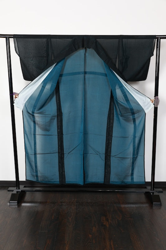 Summer kimono used, Nishijin weave, patterned gauze, black and blue, broken check pattern, B1556