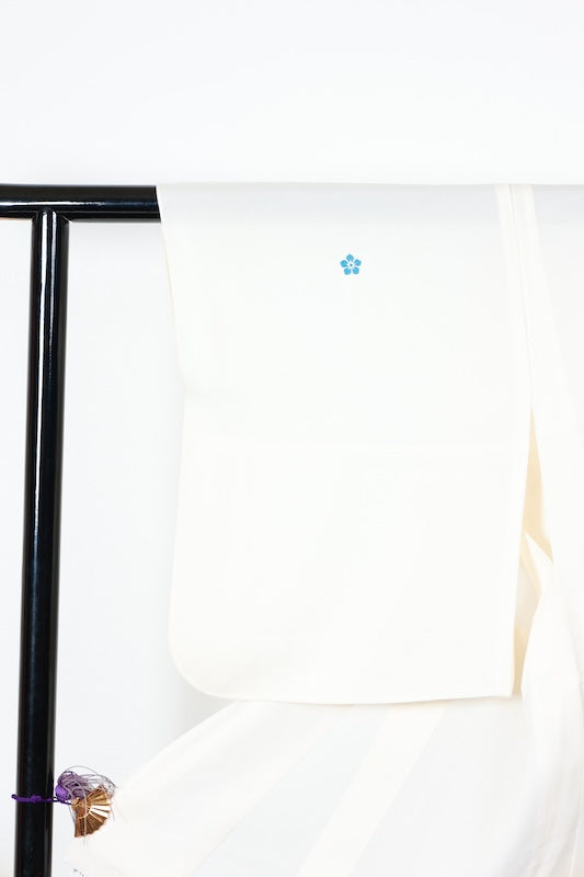 Summer- kimono used, ro (gauze weave), off-white, five-crest bellflower design, B1549