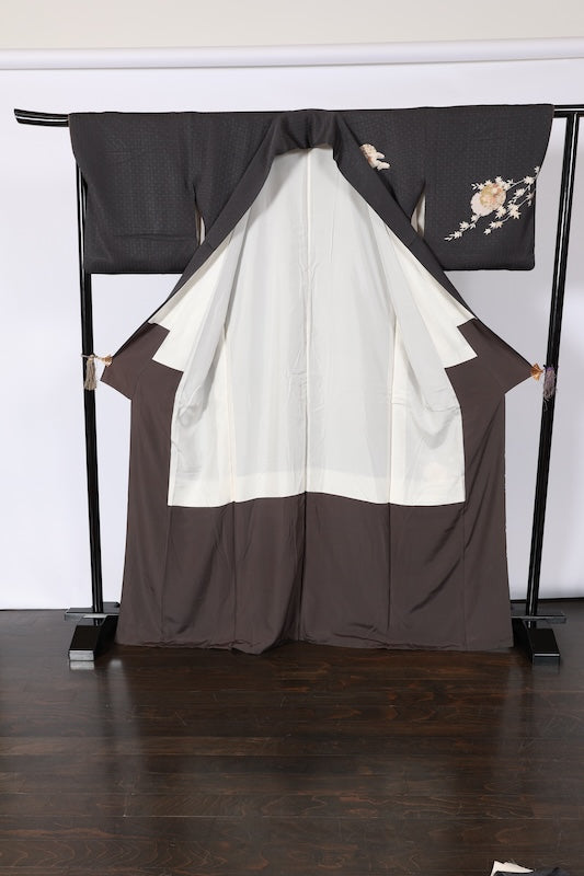 Japanease kimono  Used(Houmongi) L-size 100% silk /K53Gray Gold White Green Shrimp tea Flower