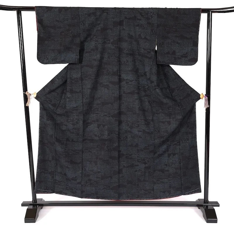 Japanese kimono used <Tsumugi> Msize  silk 100% /K404