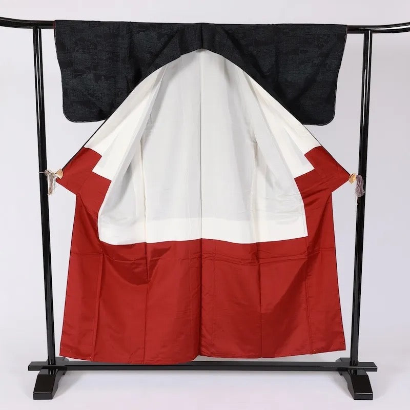 Japanese kimono used <Tsumugi> Msize  silk 100% /K404