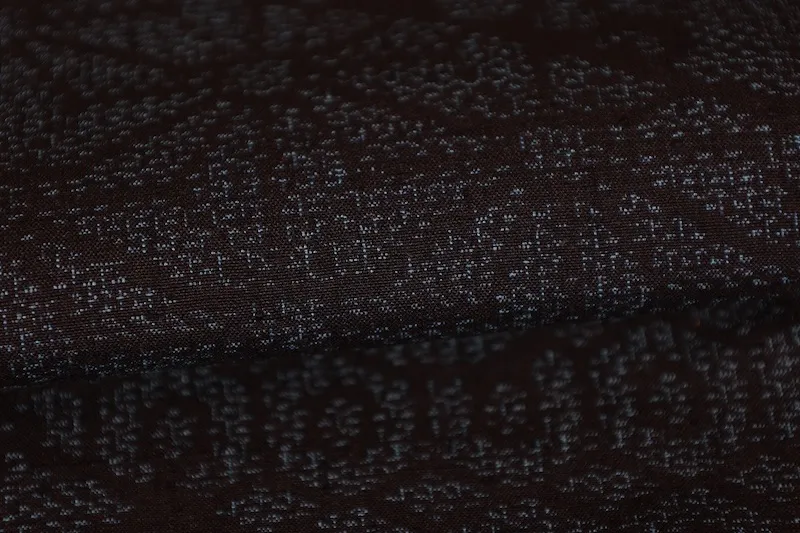 Silk textile Ishige Yuki Tsumugi Silk Fabric, Brand New, Indigo Shades, Hemp Leaf Pattern, Tortoise Shell Pattern, Flowers, Arabesque, Hundred Tortoise Shell Pattern, Handwoven, L144