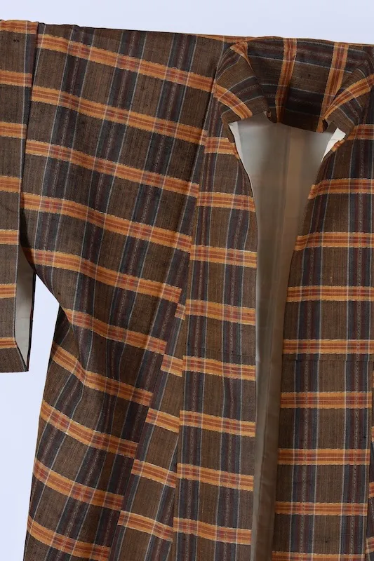 Tokamachi Tsumugi (Japan used kimono)– Shades of Brown – Lattice Pattern – K325