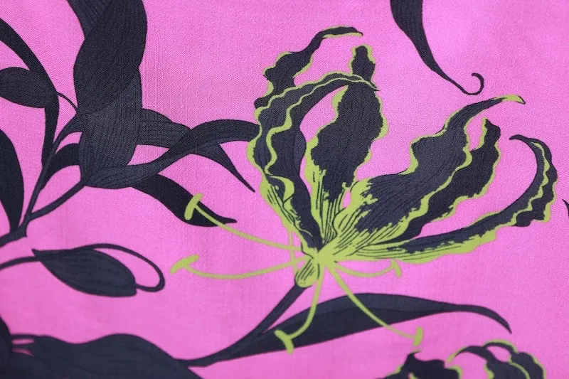 Brand New Yukata – Bushoan – Magenta Pink & Black – Gloriosa Lily – b60