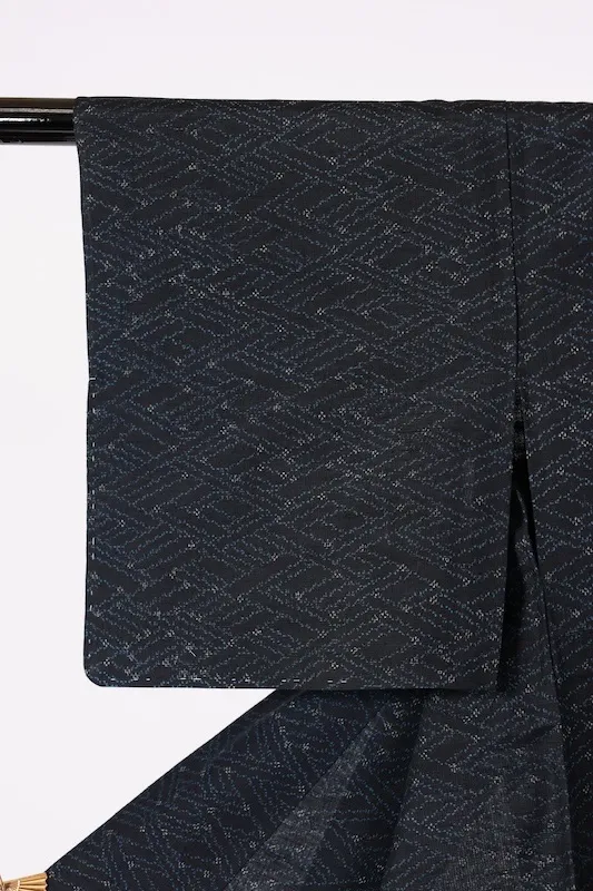 Tsumugi Silk(Japan Pre-loved kimono): Shades of Indigo and White (A075)
