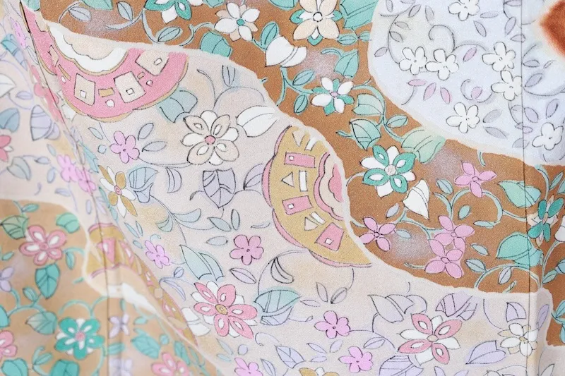 Visiting kimono used, brown, purple, coral, green, ink, gold, blue, floral pattern, hand-painted Kyoto Yuzen dyeing, B1410