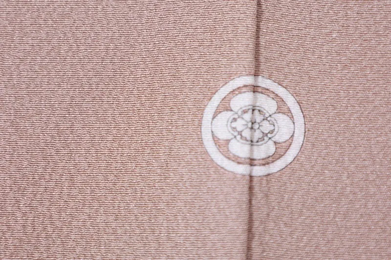 Japan used Kimono – Single Crest (Circle with Quince Blossom) – Light Brown, Green, Coral Vermilion, White, Brown– B1429