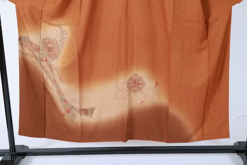 Tsukesage used Kimono – Shades of Brown, Green, and Purple; Floral and Noshi (Ceremonial Ribbon) Motifs; Swatow Embroidery (B1411)