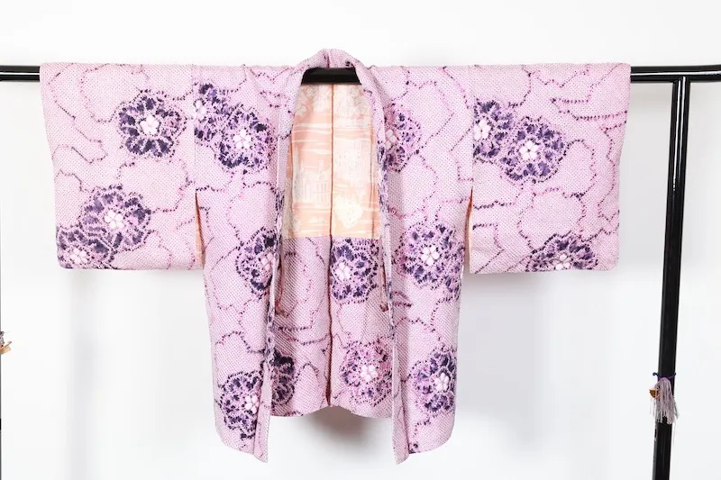 Japan used Haori – Purple, pale cherry-blossom pink, and white; floral pattern; *boshi-shibori* and *hikita-shibori* (tie-dyeing techniques) – T167