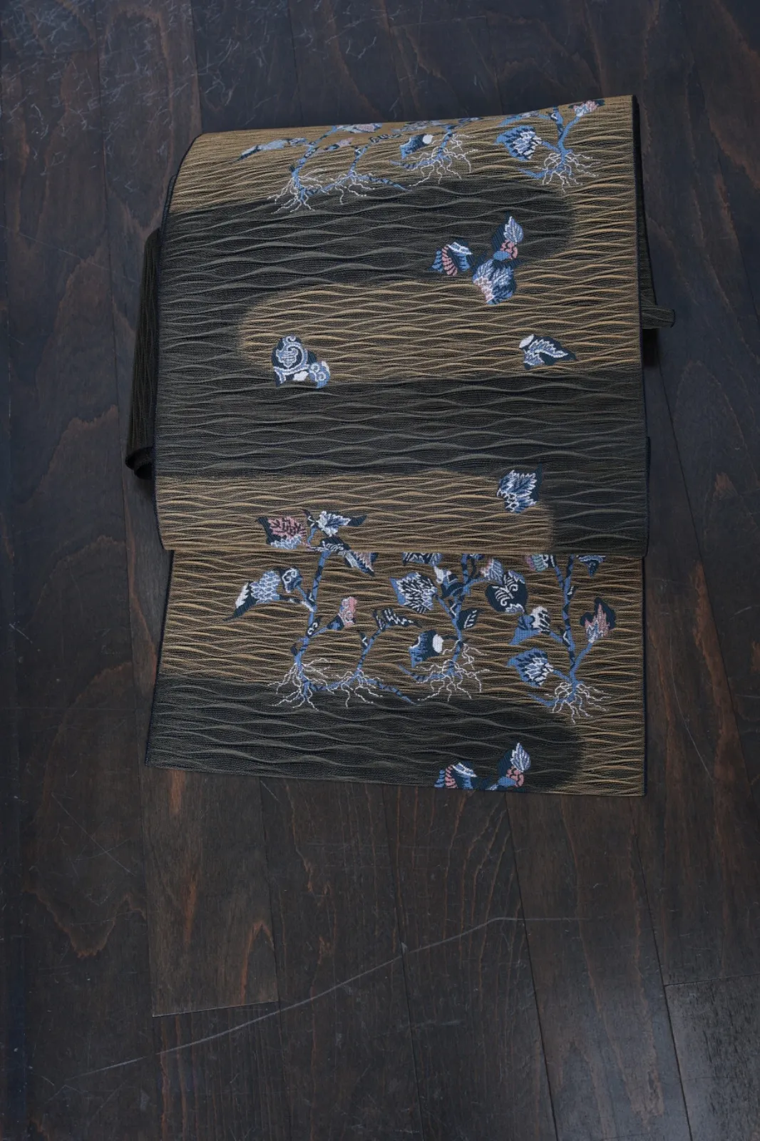 Nagoya Obi(used sash) – Moss Green, Indigo, White, Coral Pink – Ivy Pattern (R110)