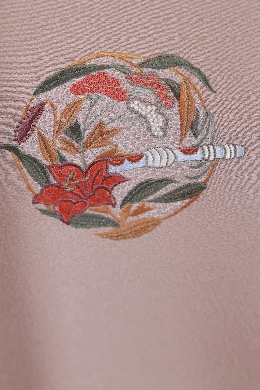 Japan used Kimono – Single Crest (Circle with Quince Blossom) – Light Brown, Green, Coral Vermilion, White, Brown– B1429