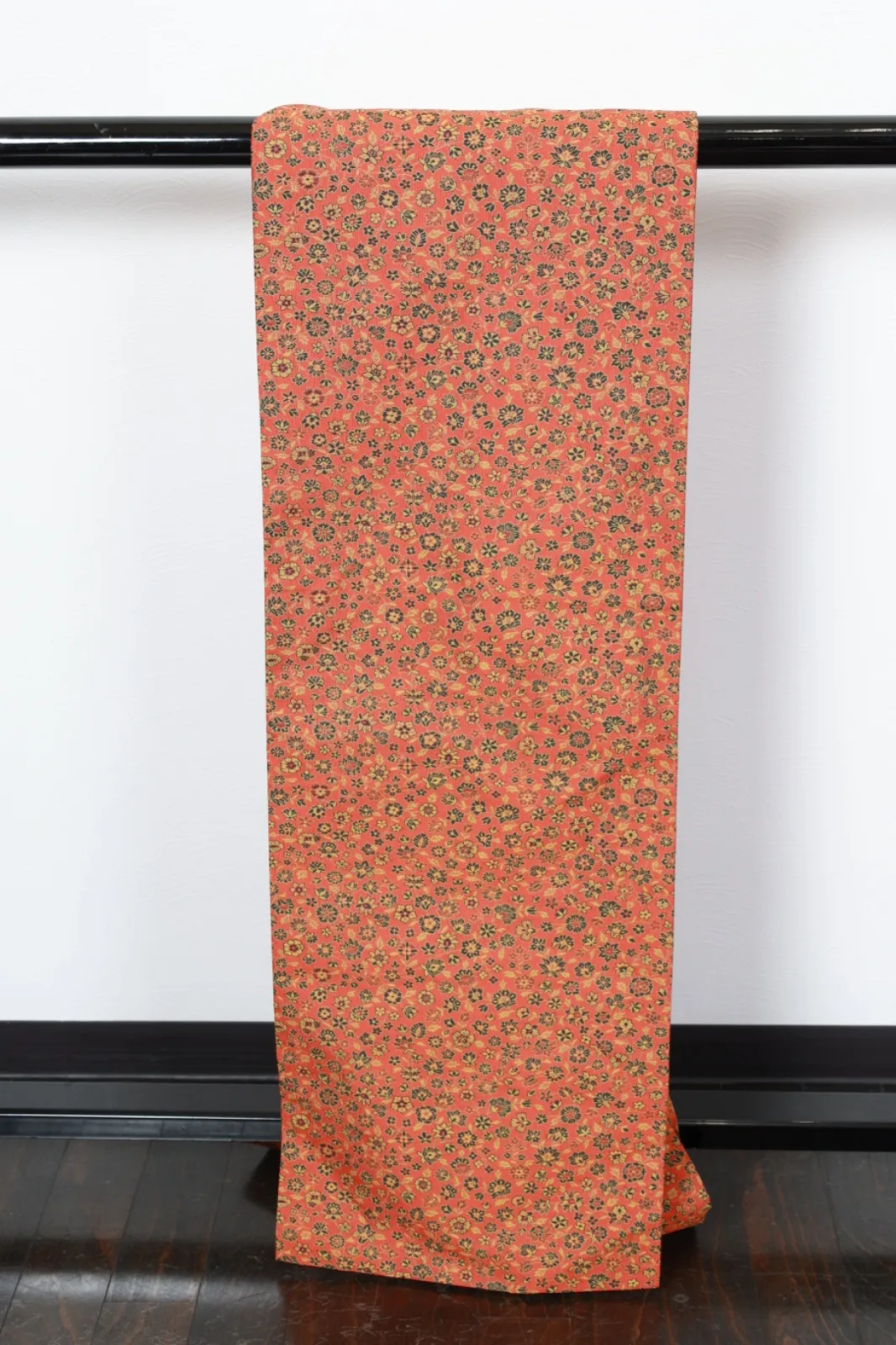 Nagoya Obi(used sash) – Orange, Black, and Golden Brown – Small Floral Pattern – R125