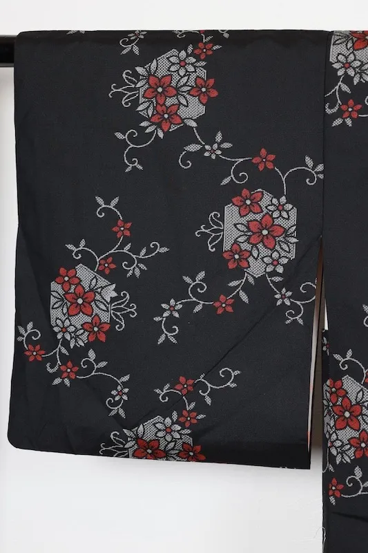 Haori – Brand new and unused – Black, red, and white – Floral pattern – R259