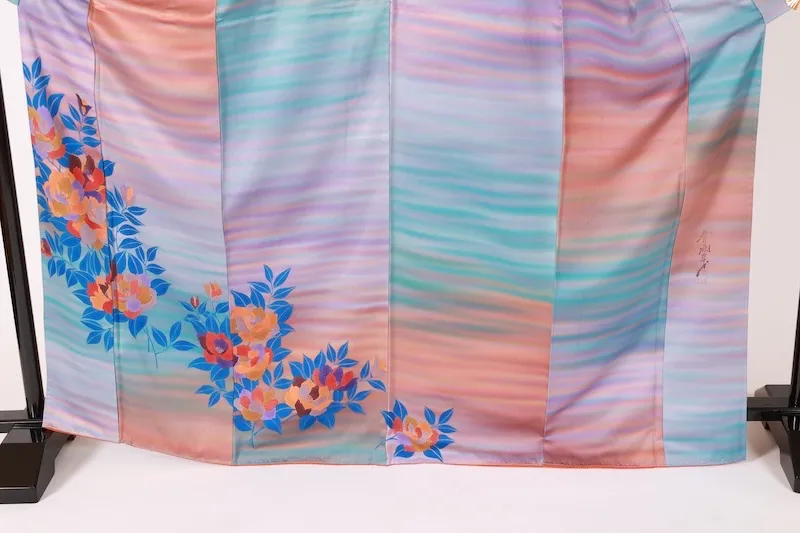 Visiting kimono used, blue, purple, red, orange, brown, hand-painted, irregular horizontal stripes, by Saito Sansai, B1424