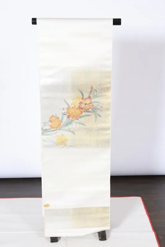 Nagoya Obi fabric – Brand New, Untailored – Silver, Gold – Mother-of-Pearl Inlay (Raden) – Gold/Silver –  A406