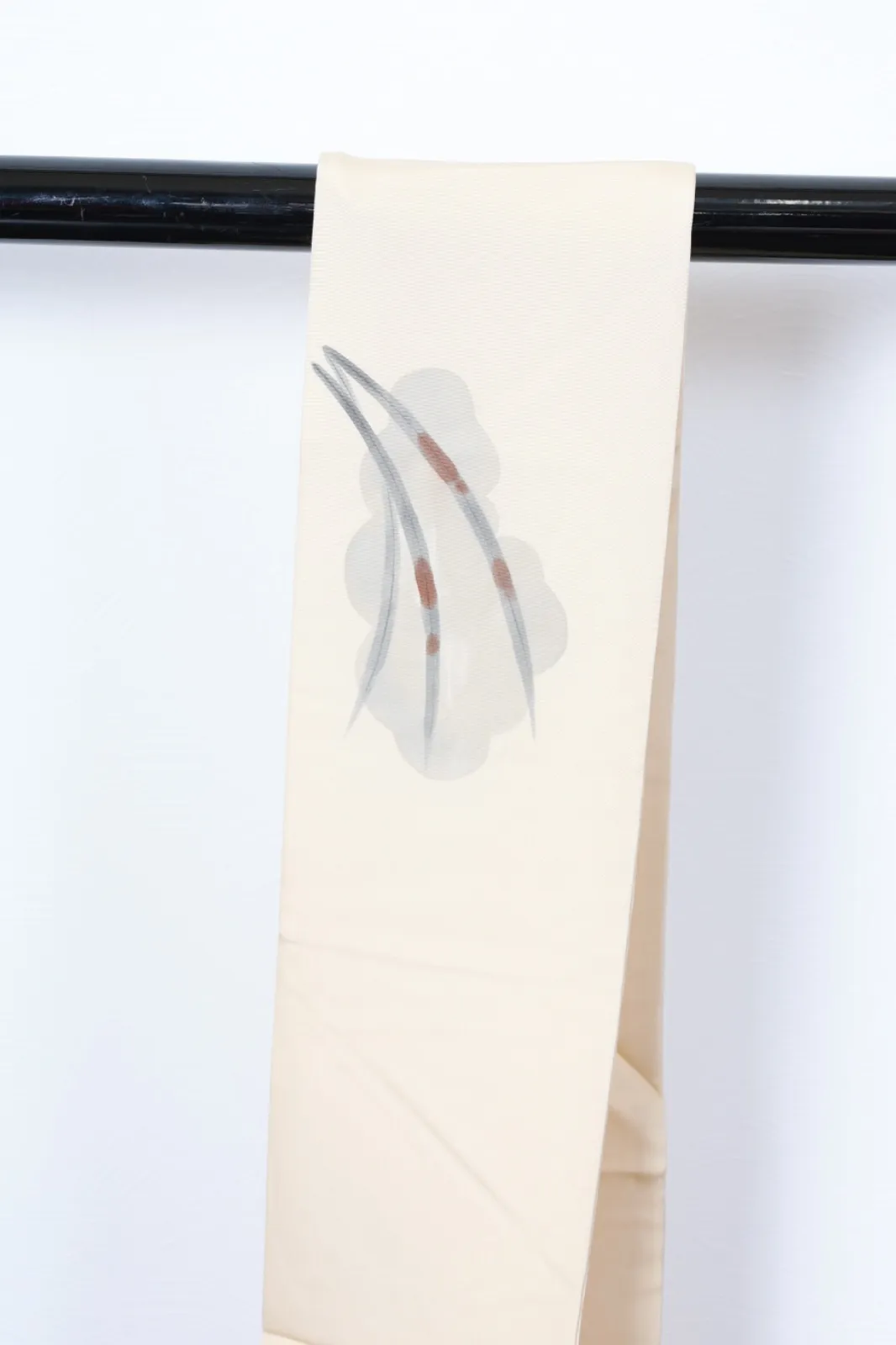 Nagoya Obi(used sash), Shioze silk, Rikyu-iro (tea-green/beige-green), beige, gray, *Tsuyushiba* (dew-kissed grass) pattern, hand-painted, R135.